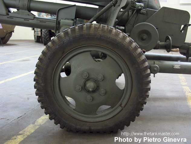 57mm anti-tank gun ZIS-2