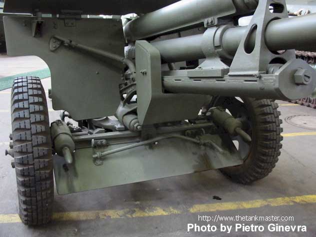 57mm anti-tank gun ZIS-2