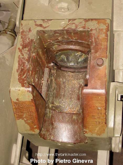 57mm anti-tank gun ZIS-2