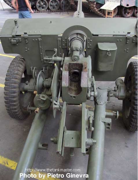 57mm anti-tank gun ZIS-2