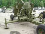 40mm Anti-Aircraft Gun - Canadian produced C Mk 1 on platform C Mark 2 - "Bofors"