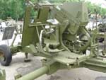 40mm Anti-Aircraft Gun - Canadian produced C Mk 1 on platform C Mark 2 - "Bofors"
